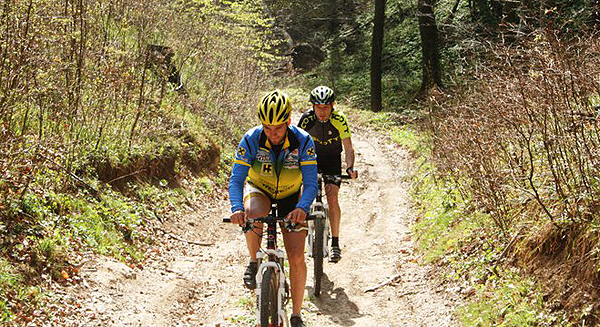 Tavaszköszöntő Kerékpáros Teljesítménytúra Várpalotán