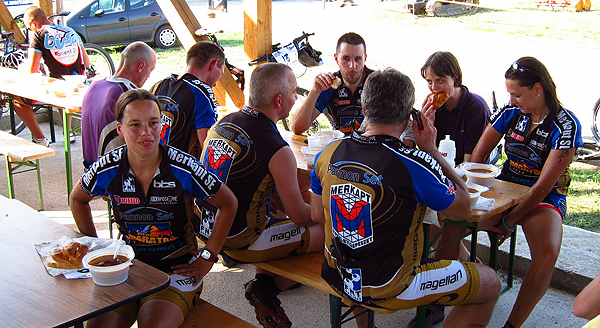 erdbénye drótszamár fesztivál