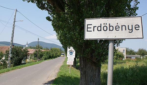 erdbénye drótszamár fesztivál